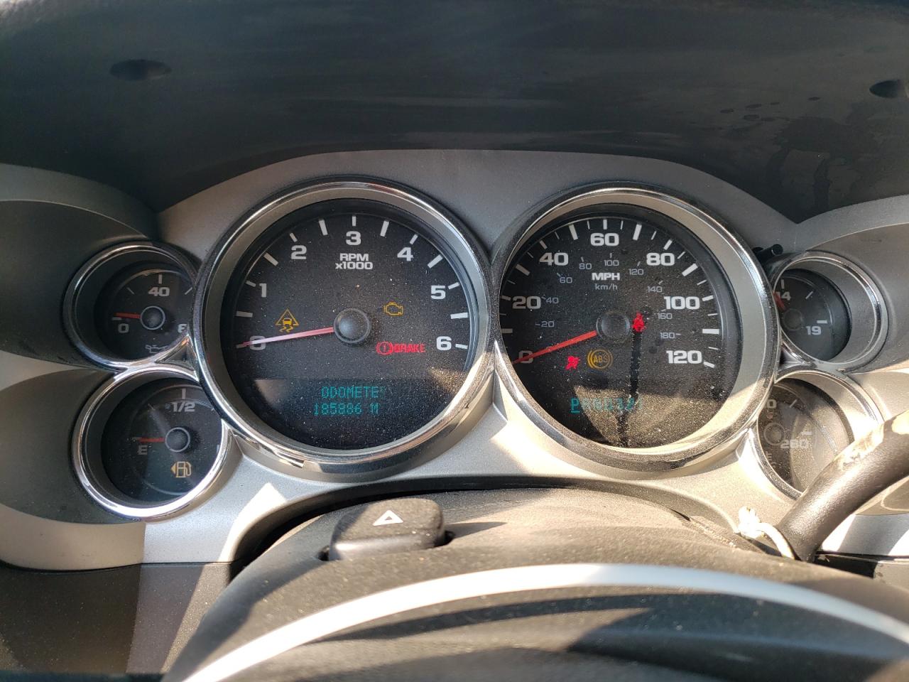 Photo 8 from auction – 2007 CHEVROLET SILVRK1500 with VIN 3GCEC13057G520909