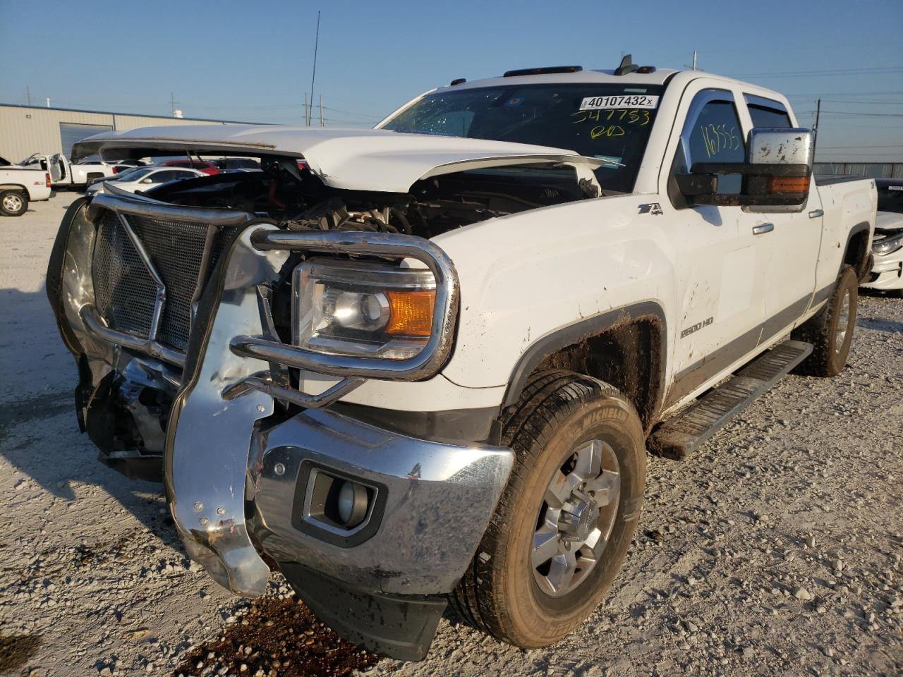 Photo 2 from auction – 2015 GMC SIERRA K25 with VIN 1GT12ZE8XFF547753