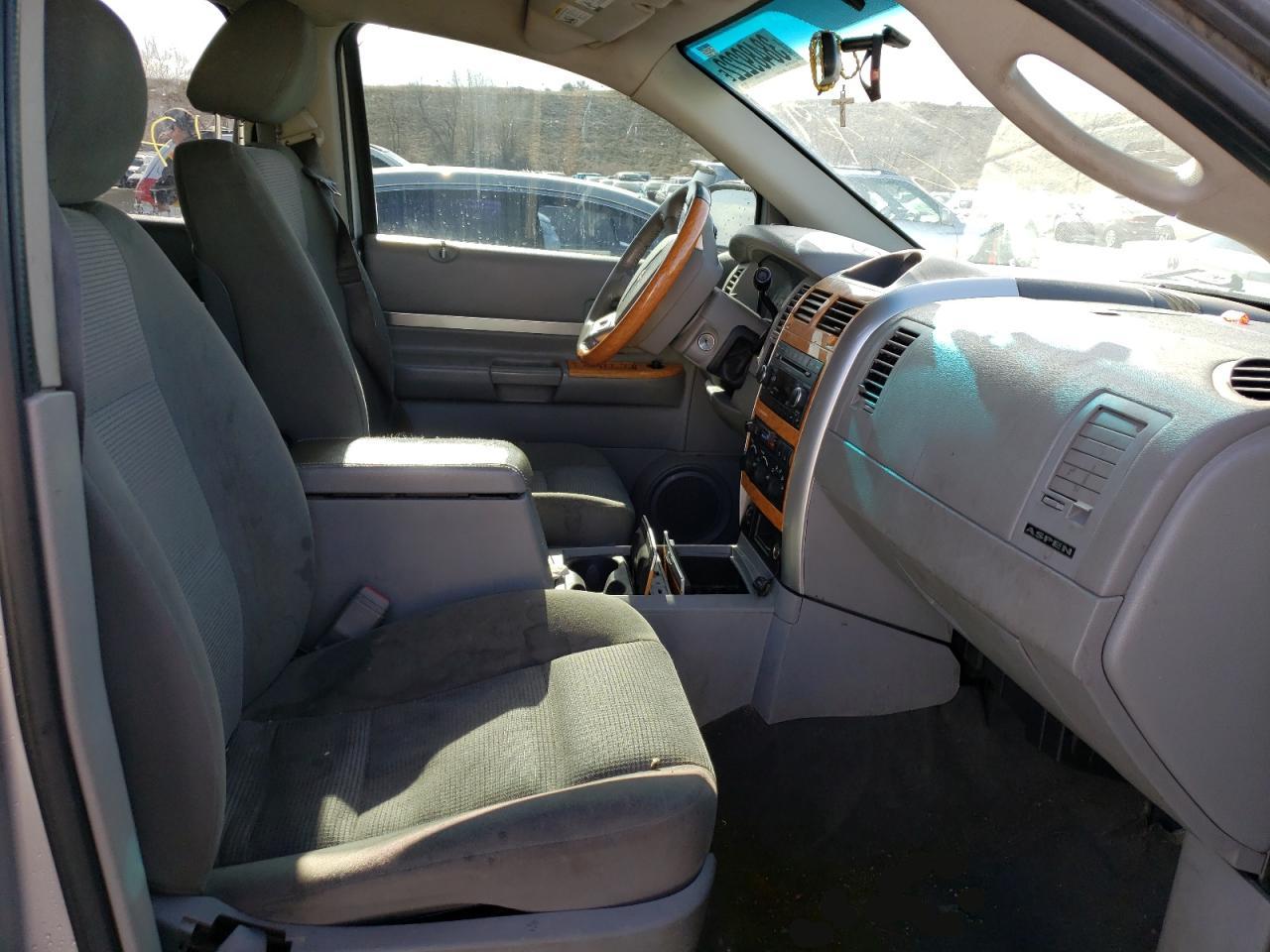 Photo 5 from auction – 2008 CHRYSLER ASPEN LIMI with VIN 1A8HW58N18F136315