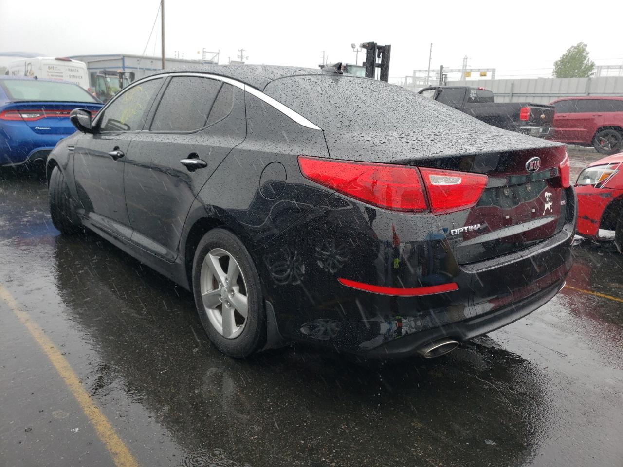Photo 3 from auction – 2015 KIA OPTIMA LX with VIN 5XXGM4A74FG385706