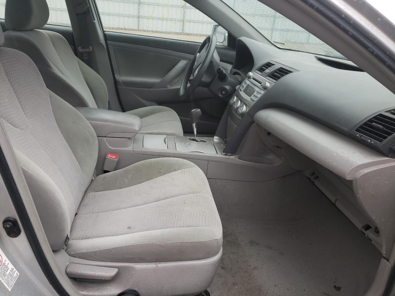 Photo 5 from auction – 2011 TOYOTA CAMRY BASE with VIN 4T4BF3EKXBR210153