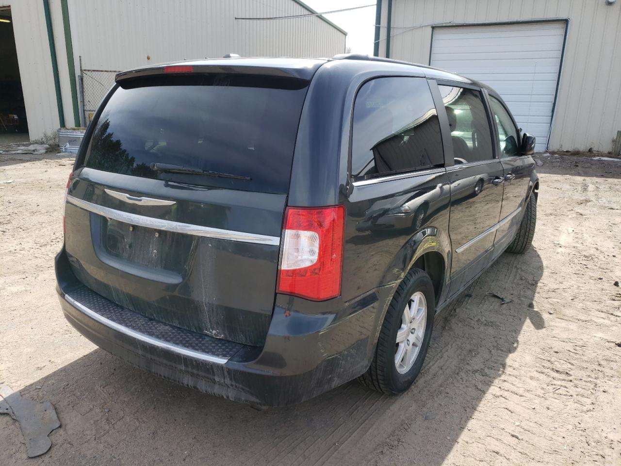 Photo 4 from auction – 2012 CHRYSLER TOWN & COU with VIN 2C4RC1BG9CR187344