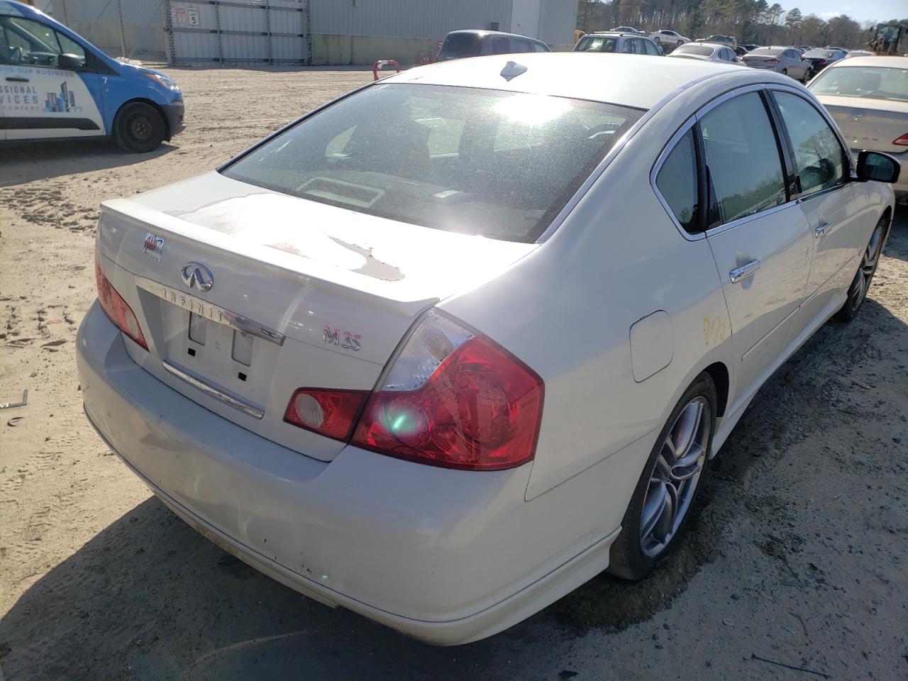 Photo 4 from auction – 2006 INFINITI M35 BASE with VIN JNKAY01E86M106705