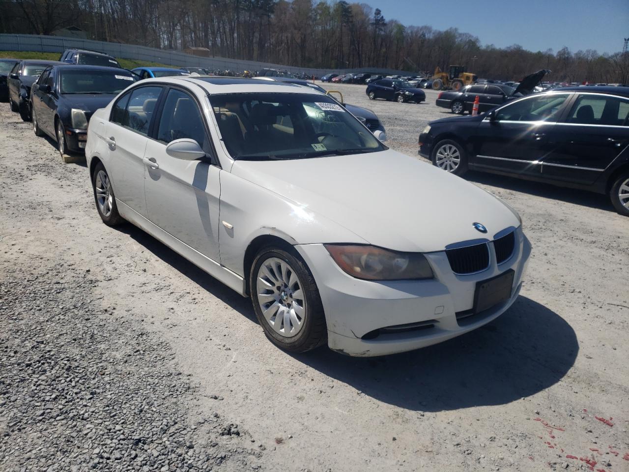 BMW 328 I 2008 with VIN WBAVA335X8P142187 - Photo from auction