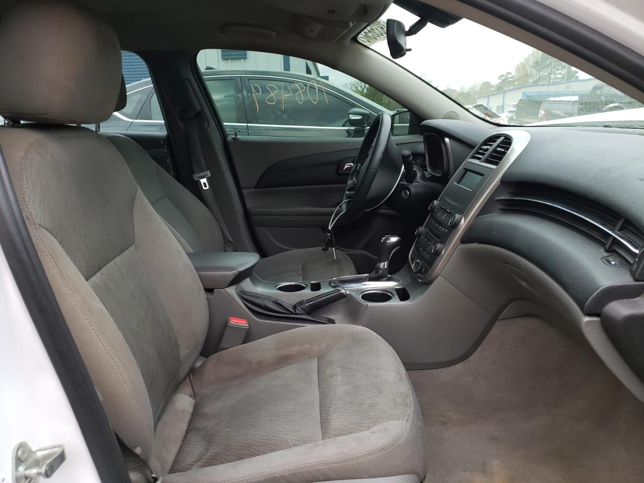 Photo 5 from auction – 2015 CHEVROLET MALIBU LS with VIN 1G11B5SL3FF174663
