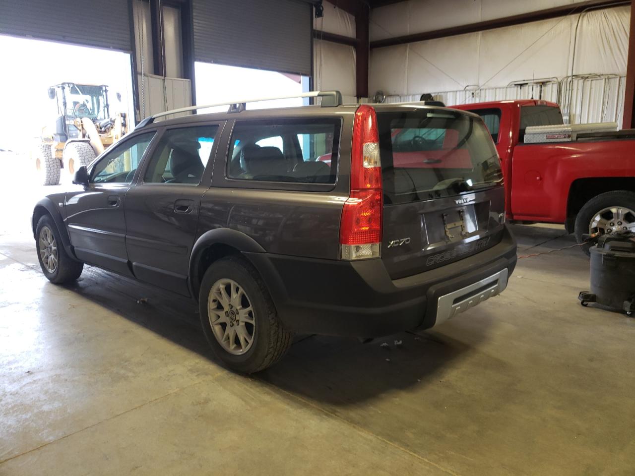 Photo 3 from auction – 2005 VOLVO XC70 with VIN YV1SZ592651193993