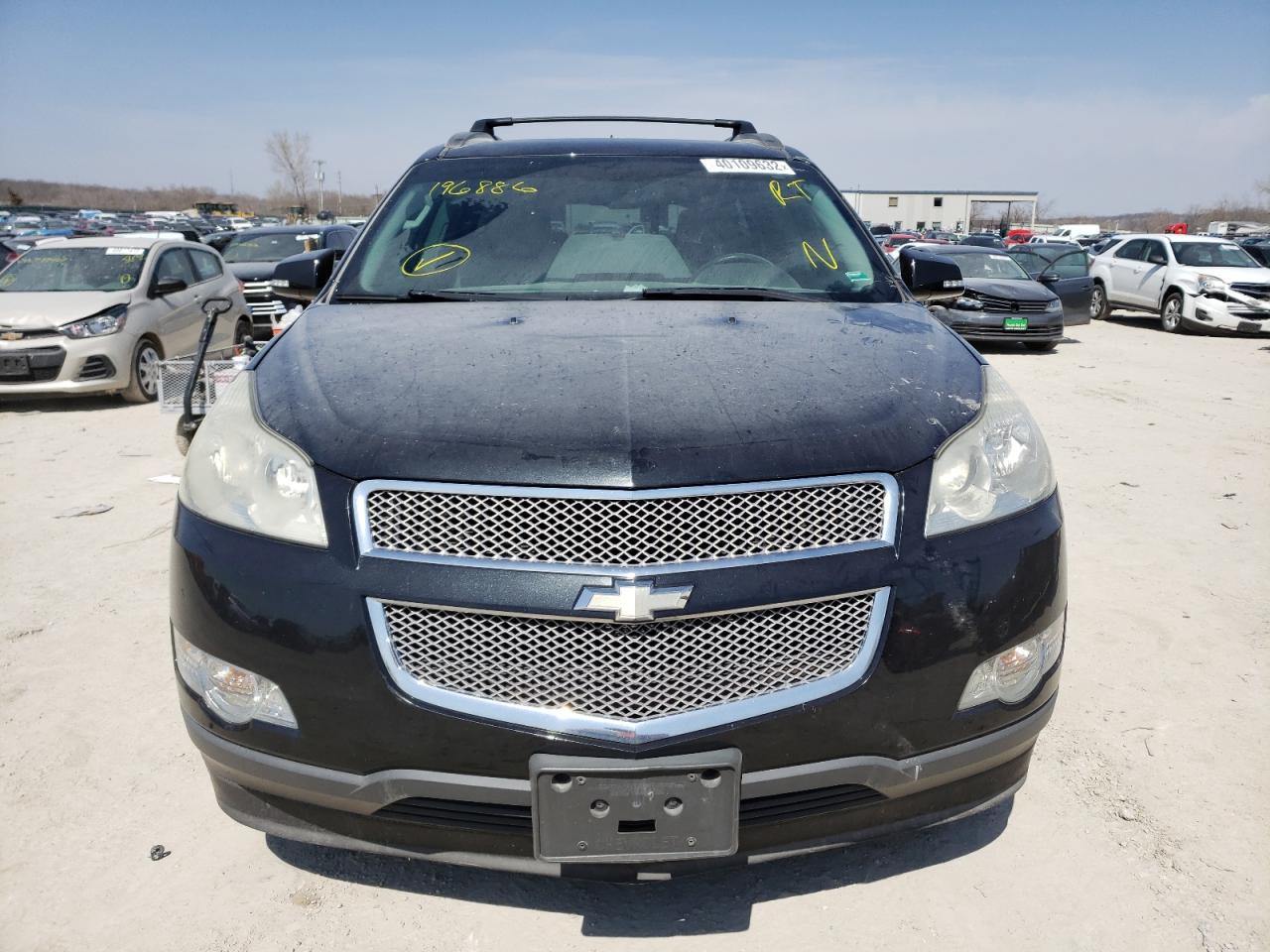 Photo 9 from auction – 2011 CHEVROLET TRAVERSE L with VIN 1GNKVLED9BJ196886
