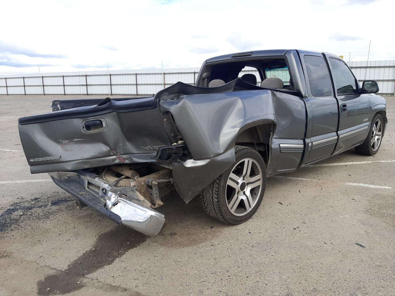 Photo 4 from auction – 2000 CHEVROLET SILVERADO with VIN 2GCEC19T8Y1252871