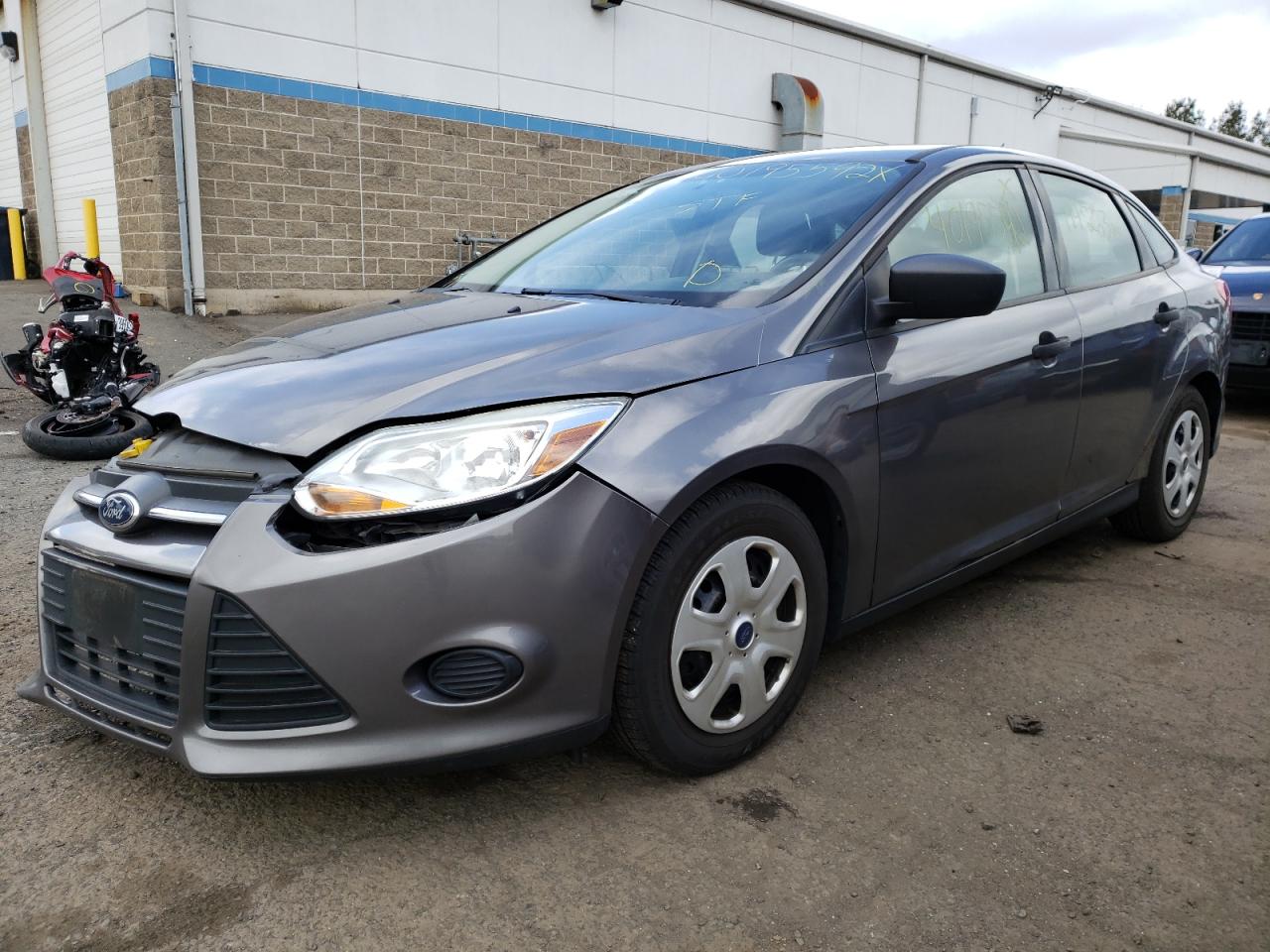 Photo 2 from auction – 2013 FORD FOCUS S with VIN 1FADP3E22DL128758