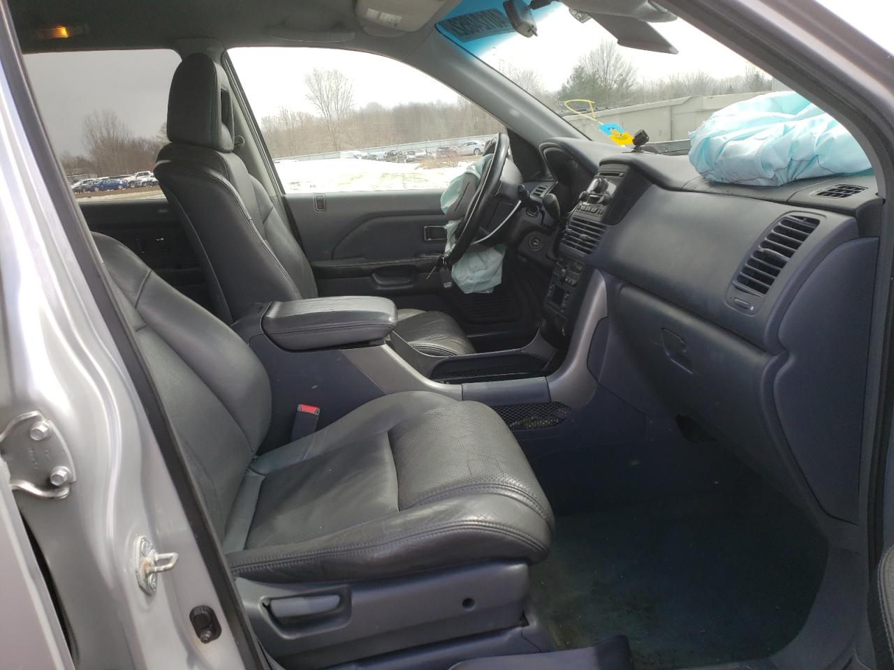 Photo 5 from auction – 2004 HONDA PILOT EXL with VIN 2HKYF18554H581866