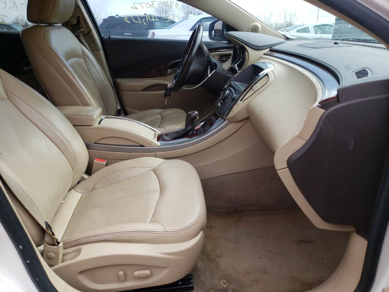 Photo 5 from auction – 2010 BUICK LACROSSE C with VIN 1G4GC5EG7AF206984