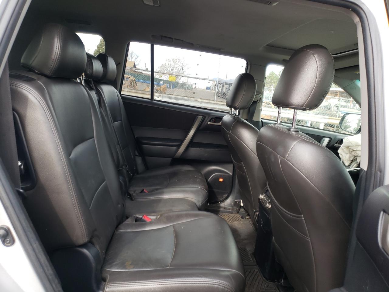 Photo 6 from auction – 2009 TOYOTA HIGHLANDER with VIN JTEES43A992149080