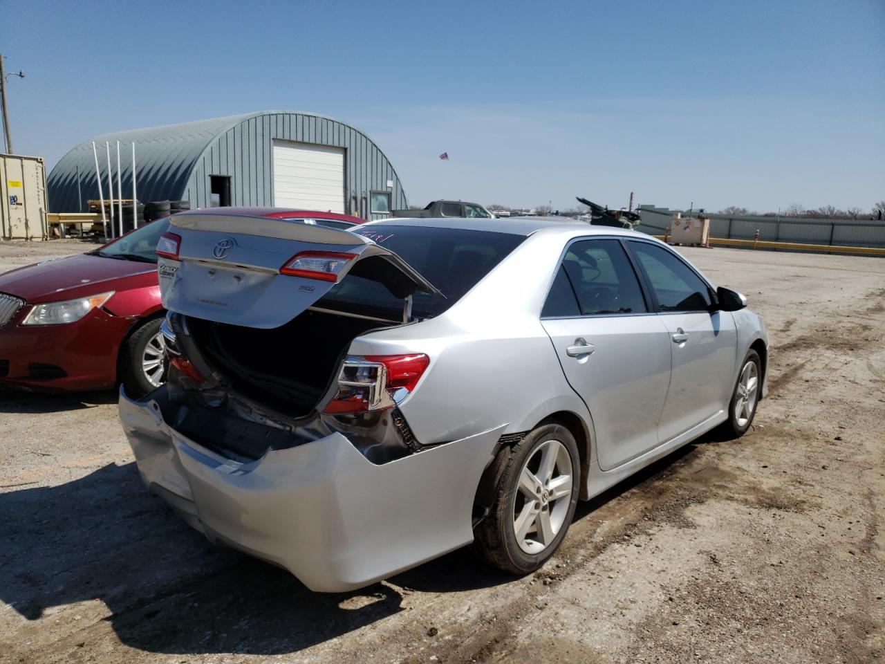 Photo 4 from auction – 2012 TOYOTA CAMRY BASE with VIN 4T1BF1FK7CU151965