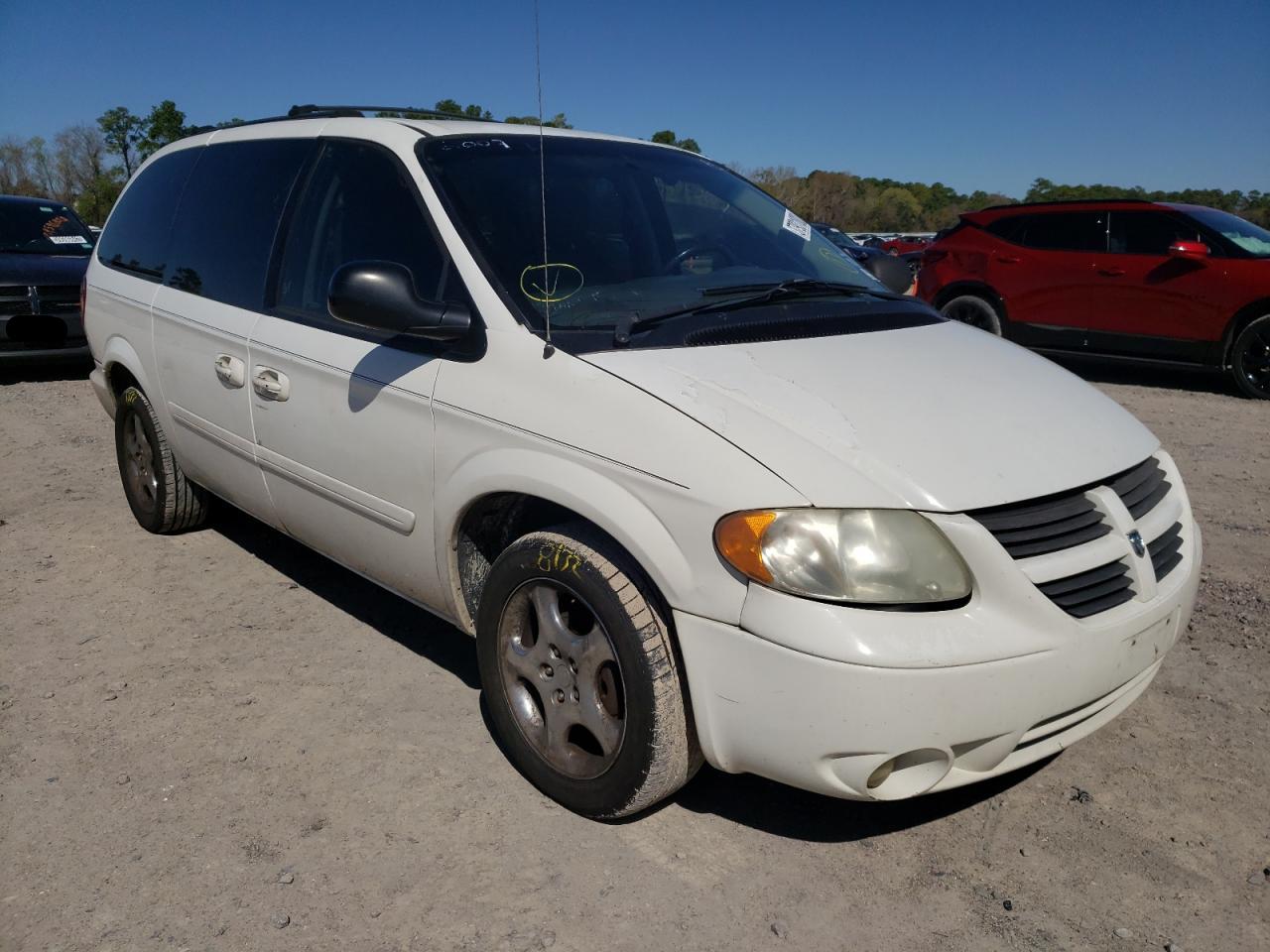 DODGE GRAND CARA 2007 with VIN 2D4GP44L17R105946 - Photo from auction