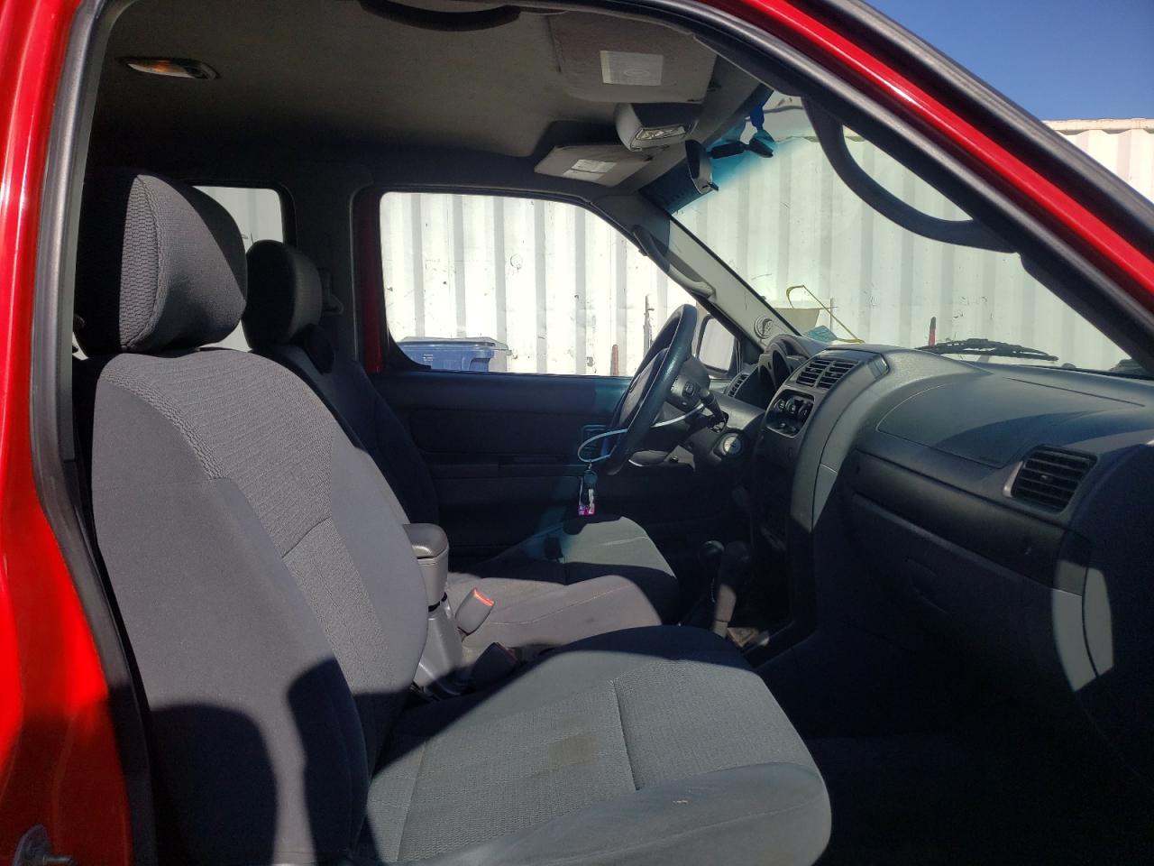 Photo 5 from auction – 2002 NISSAN FRONTIER C with VIN 1N6MD27Y82C385951