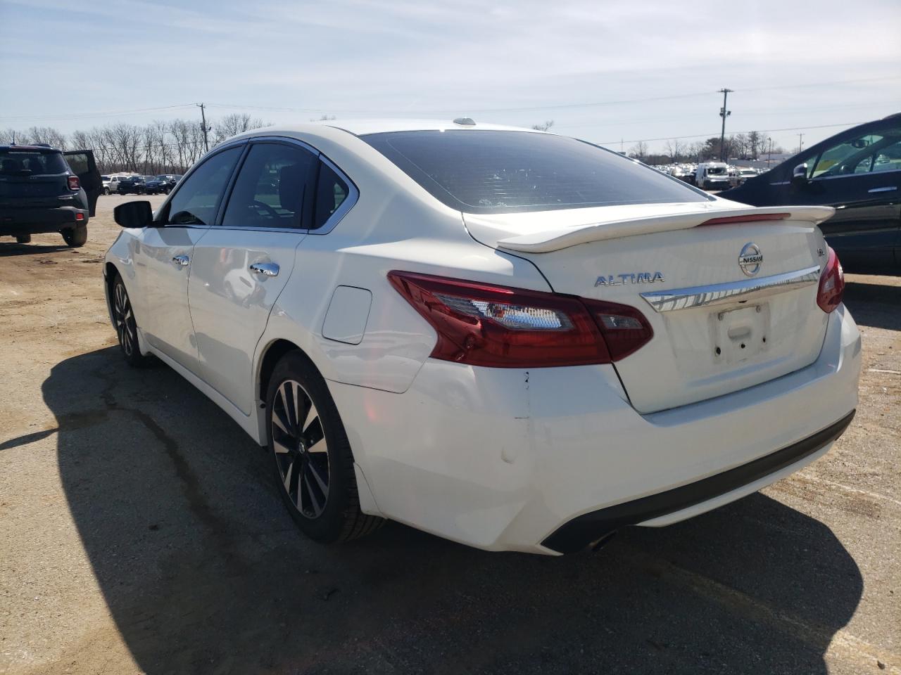 Photo 3 from auction – 2018 NISSAN ALTIMA 2.5 with VIN 1N4AL3AP2JC174604