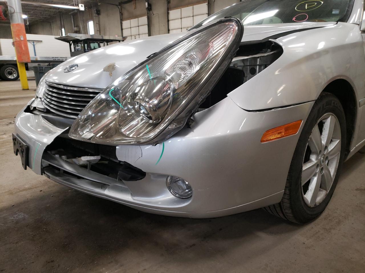 Photo 9 from auction – 2005 LEXUS ES 330 with VIN JTHBA30G555082868