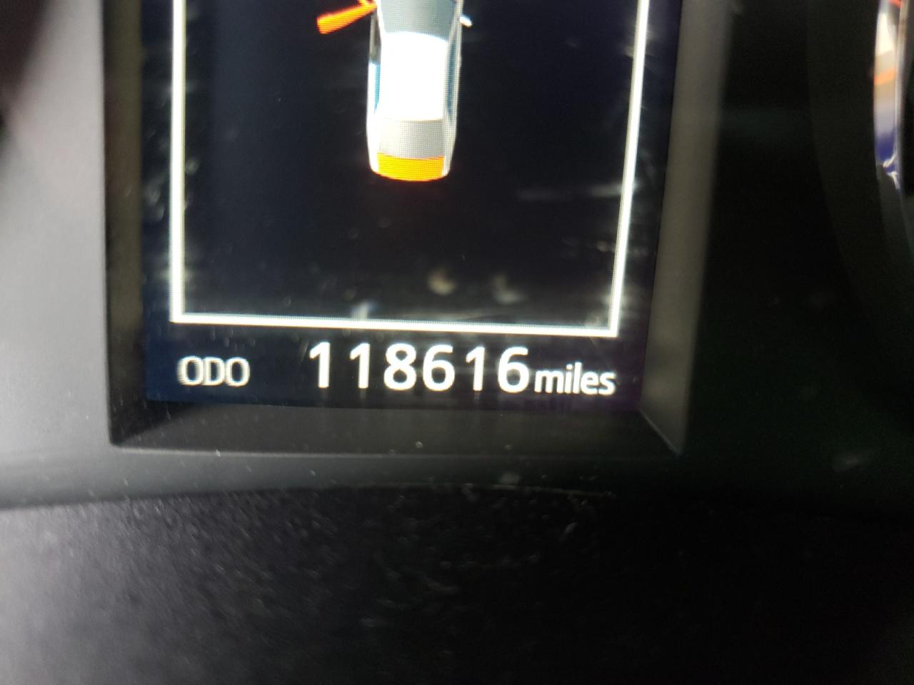Photo 8 from auction – 2017 TOYOTA COROLLA L with VIN 2T1BURHE0HC756205