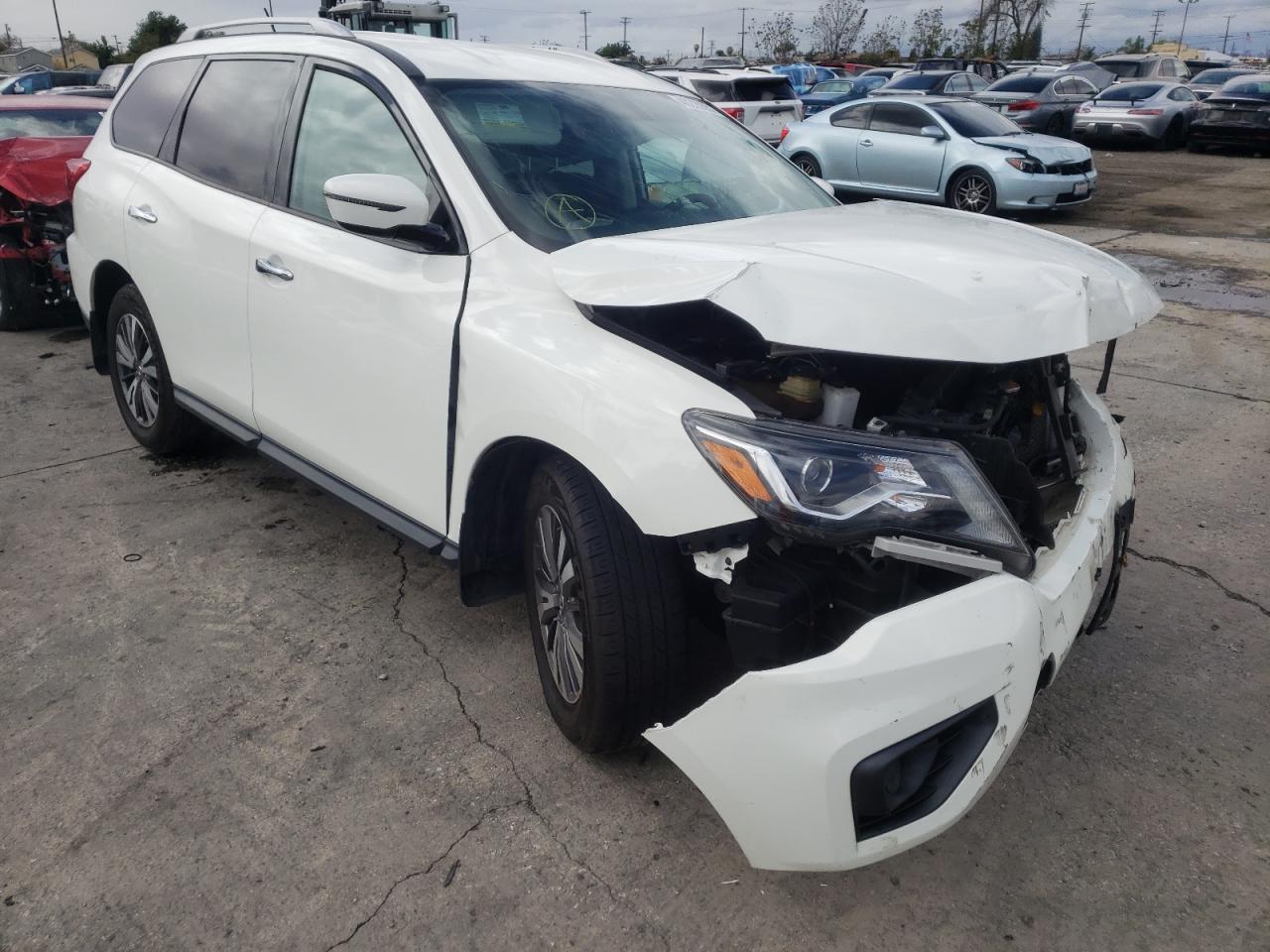 Photo 1 from auction – 2017 NISSAN PATHFINDER with VIN 5N1DR2MN4HC911849