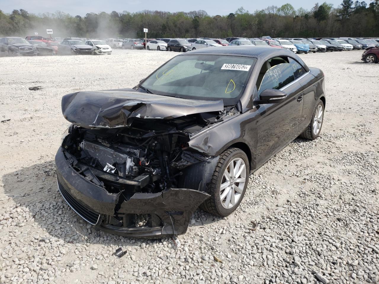 Photo 2 from auction – 2015 VOLKSWAGEN EOS KOMFOR with VIN WVWBW8AH3FV002606