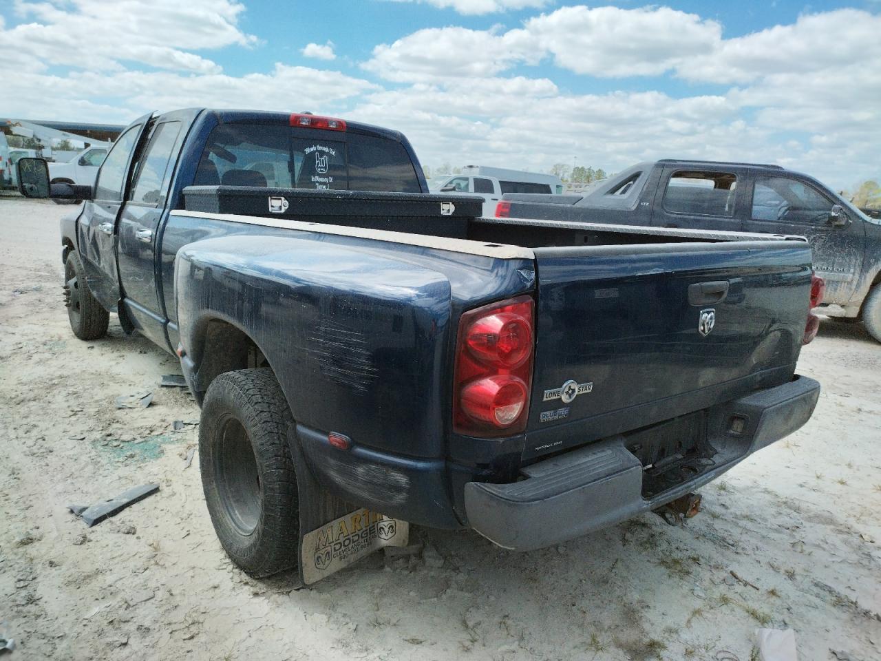 Photo 3 from auction – 2009 DODGE RAM 3500 with VIN 3D3ML48L99G516100