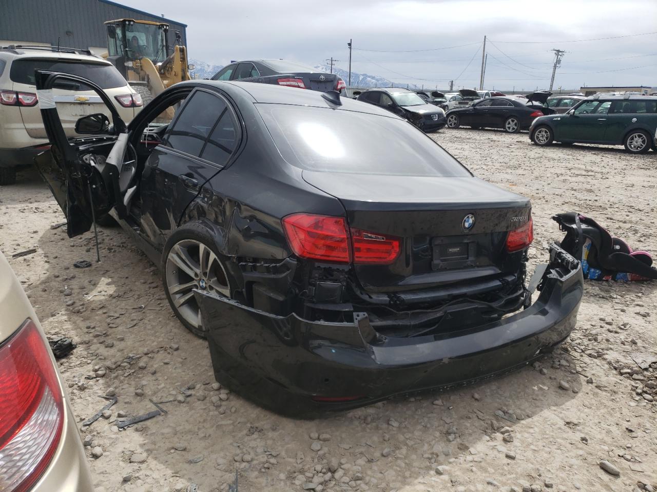 Photo 3 from auction – 2013 BMW 328 XI with VIN WBA3B3C54DF540130