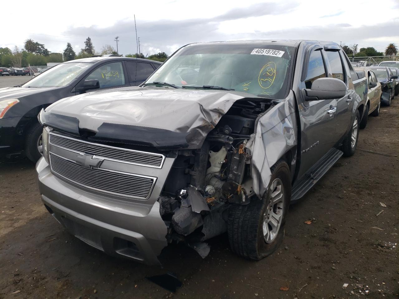 Photo 2 from auction – 2007 CHEVROLET AVALANCHE with VIN 3GNEC12J47G113245