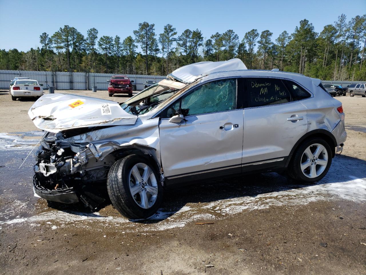 Photo 9 from auction – 2017 LINCOLN MKC PREMIE with VIN 5LMCJ1C96HUL68688