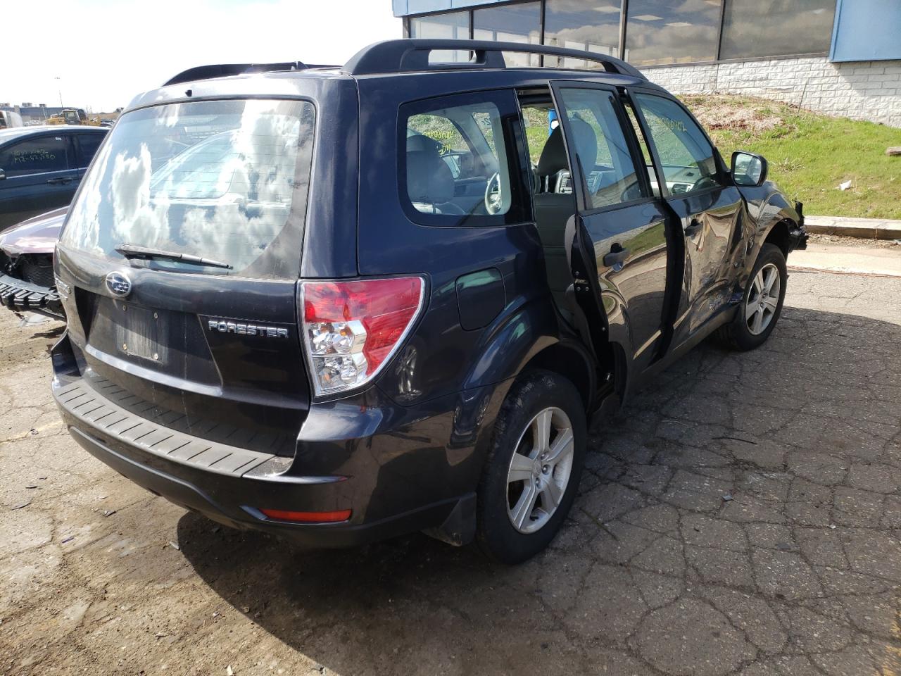 صورة رقم 4 من المزاد - 2010 SUBARU FORESTER X مع VIN JF2SH6BCXAG785942