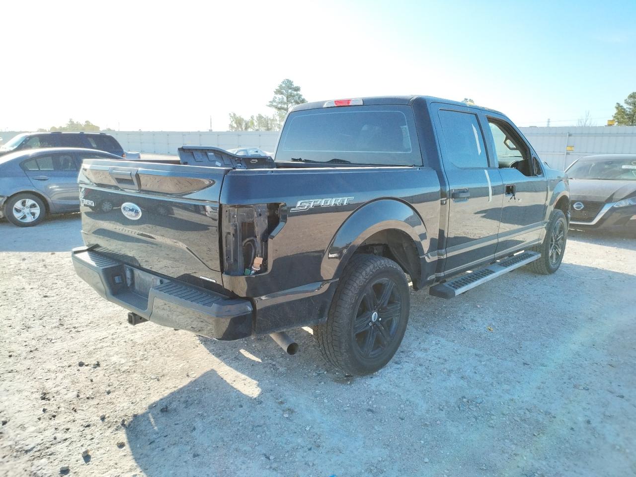 Photo 4 from auction – 2015 FORD F150 SUPER with VIN 1FTEW1CFXFKE38340