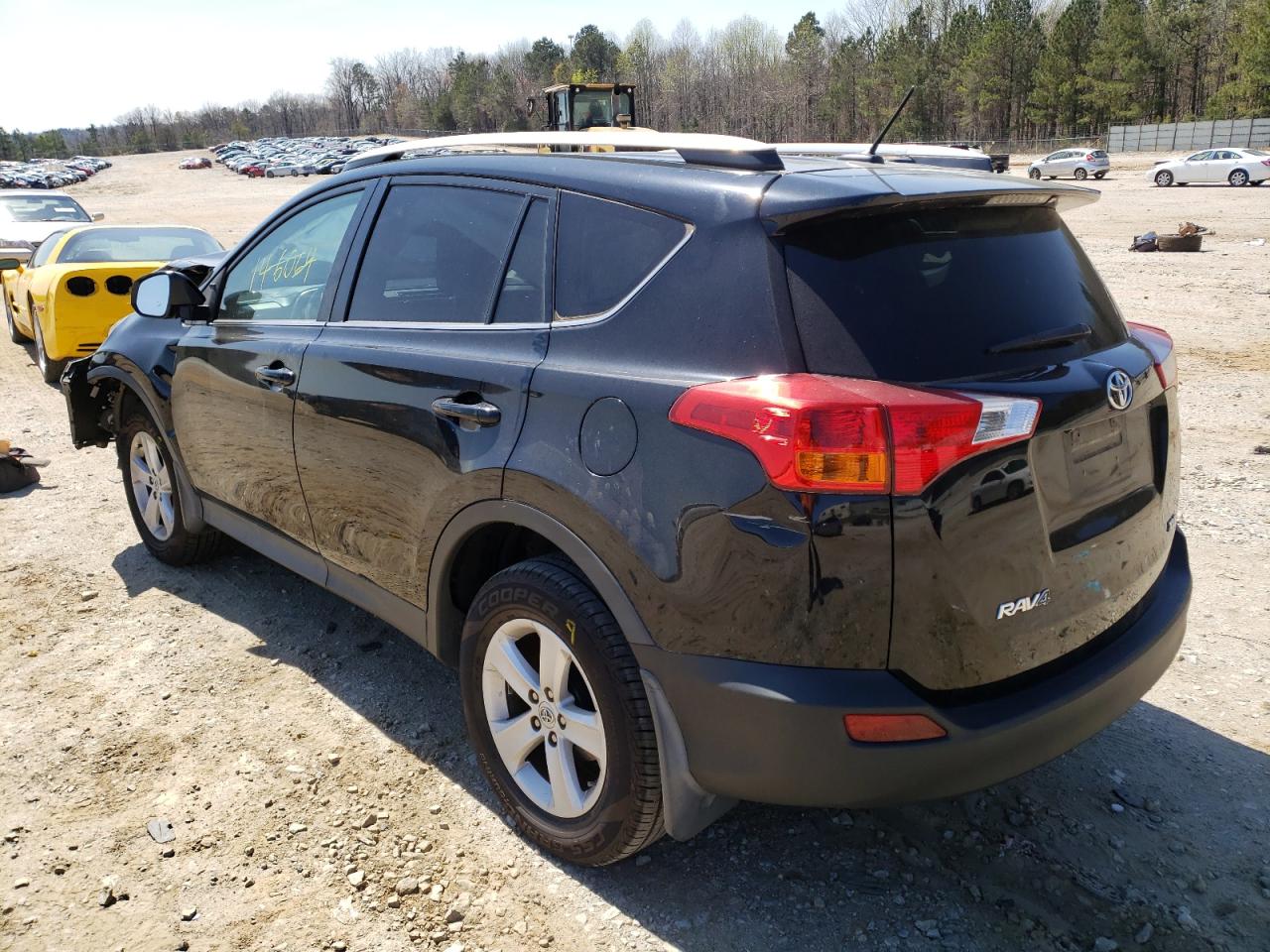 Photo 3 from auction – 2014 TOYOTA RAV4 XLE with VIN 2T3WFREV7EW119250