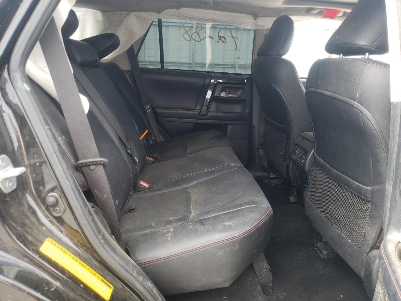 Photo 6 from auction – 2018 TOYOTA 4RUNNER SR with VIN JTEBU5JR7J5591354