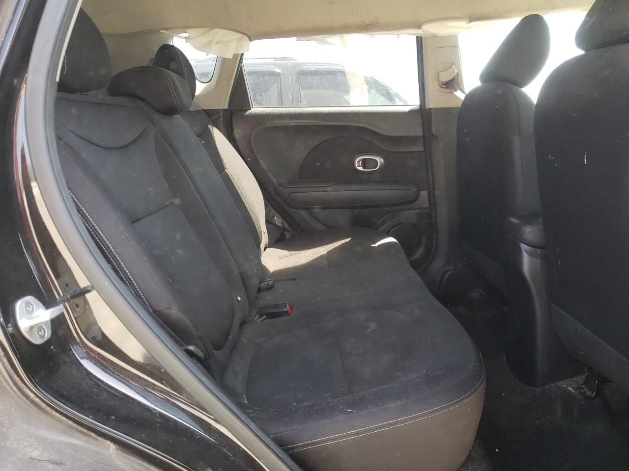 Photo 6 from auction – 2015 KIA SOUL with VIN KNDJN2A24F7755573