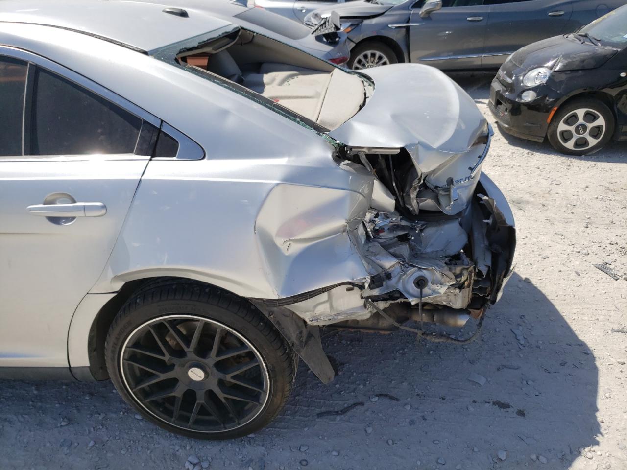 Photo 9 from auction – 2011 FORD TAURUS LIM with VIN 1FAHP2FW3BG173565
