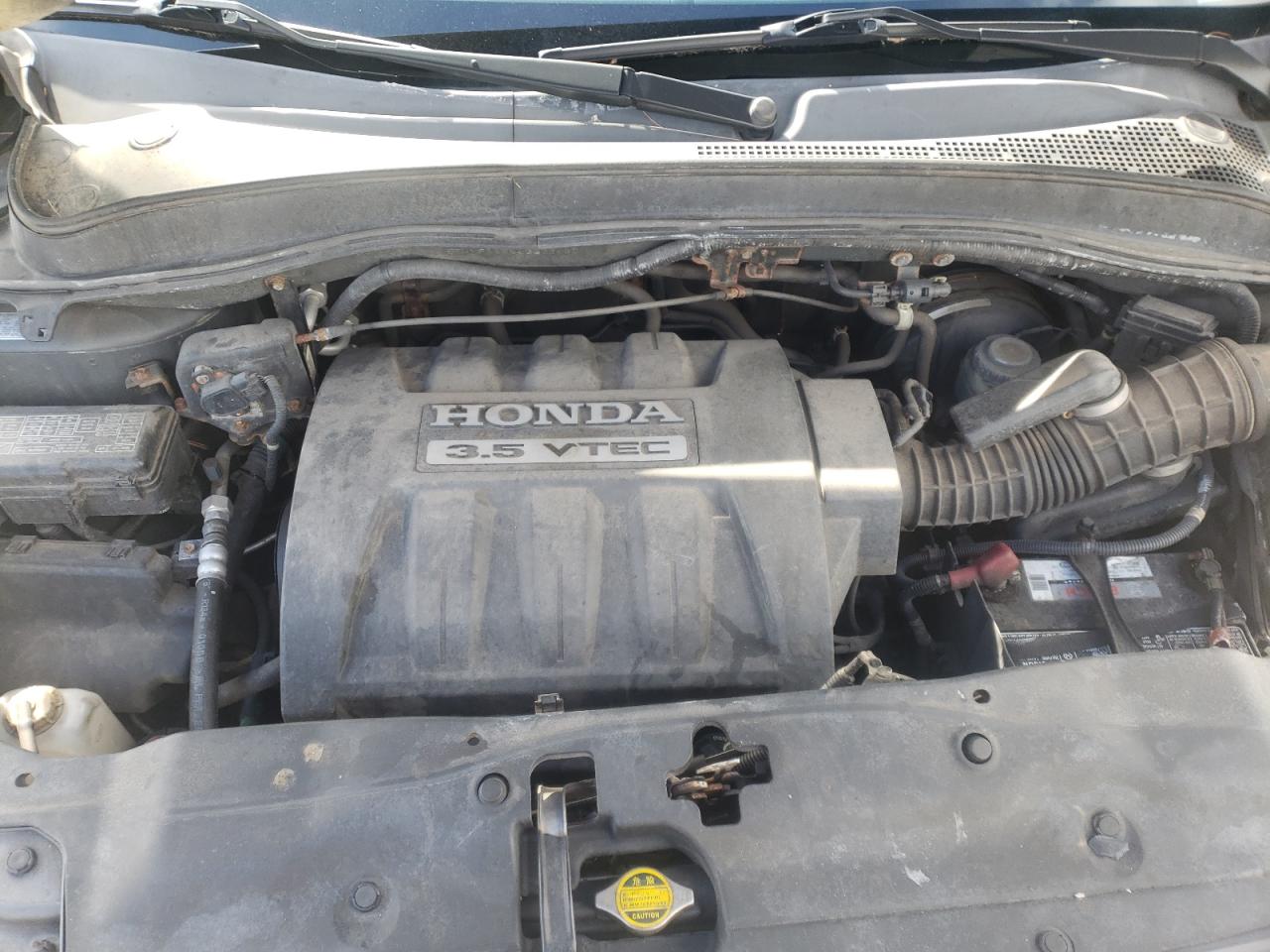 Photo 7 from auction – 2005 HONDA PILOT EXL with VIN 5FNYF18555B022835