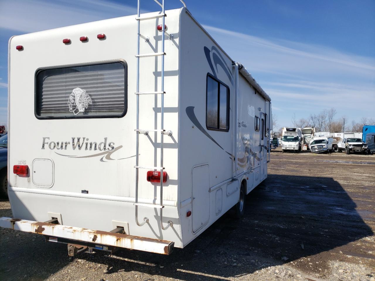 Photo 4 from auction – 2003 FORD E 450 with VIN 1FDXE45S43HA18777
