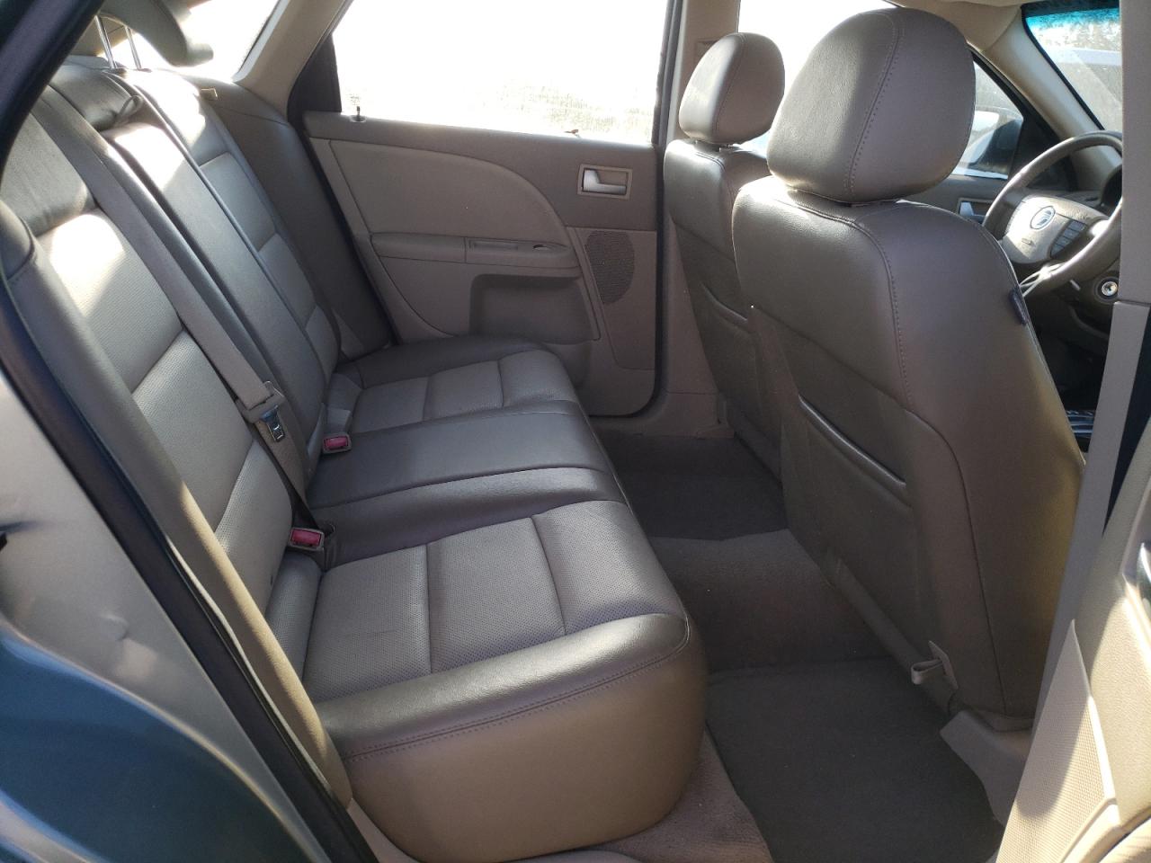 Photo 6 from auction – 2005 MERCURY MONTEGO LU with VIN 1MEHM40195G620947
