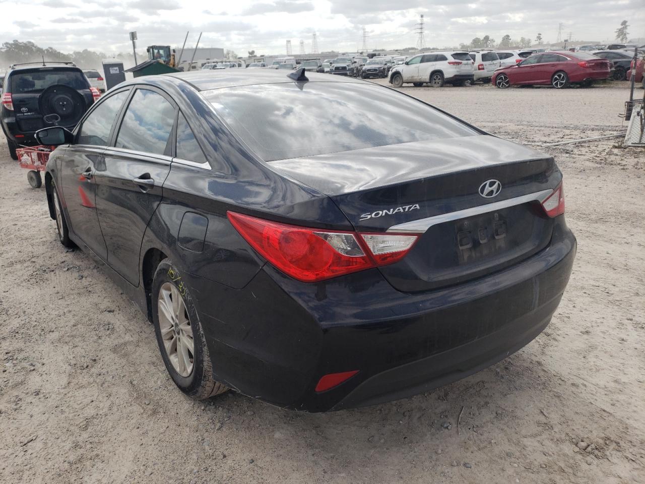 Photo 3 from auction – 2014 HYUNDAI SONATA GLS with VIN 5NPEB4AC8EH909159
