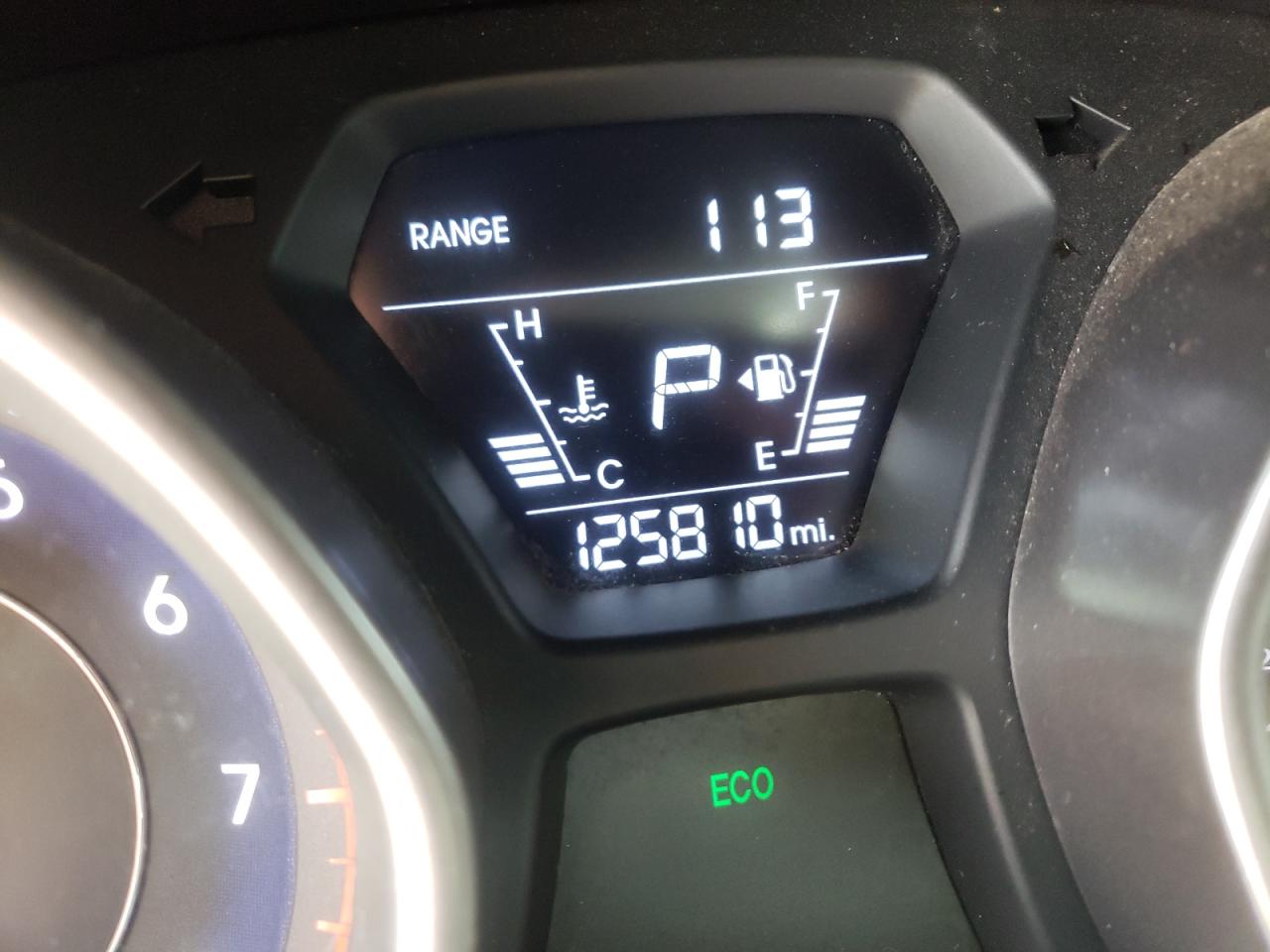 Photo 8 from auction – 2015 HYUNDAI ELANTRA SE with VIN 5NPDH4AE3FH592016