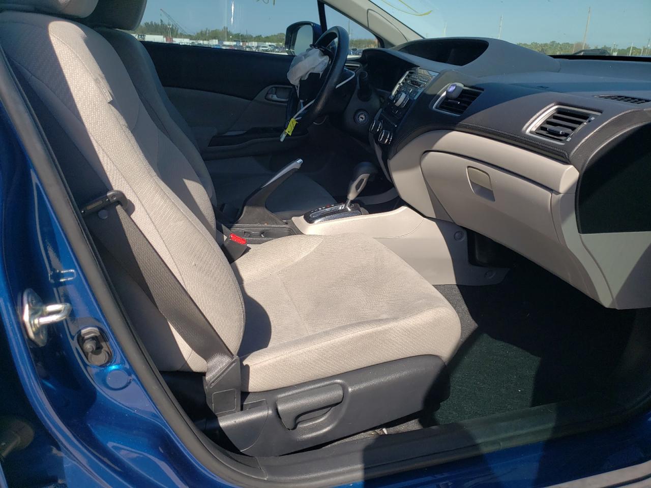 Photo 5 from auction – 2013 HONDA CIVIC LX with VIN 19XFB2F52DE100102