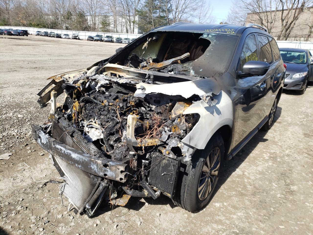Photo 2 from auction – 2017 NISSAN PATHFINDER with VIN 5N1DR2MMXHC692368