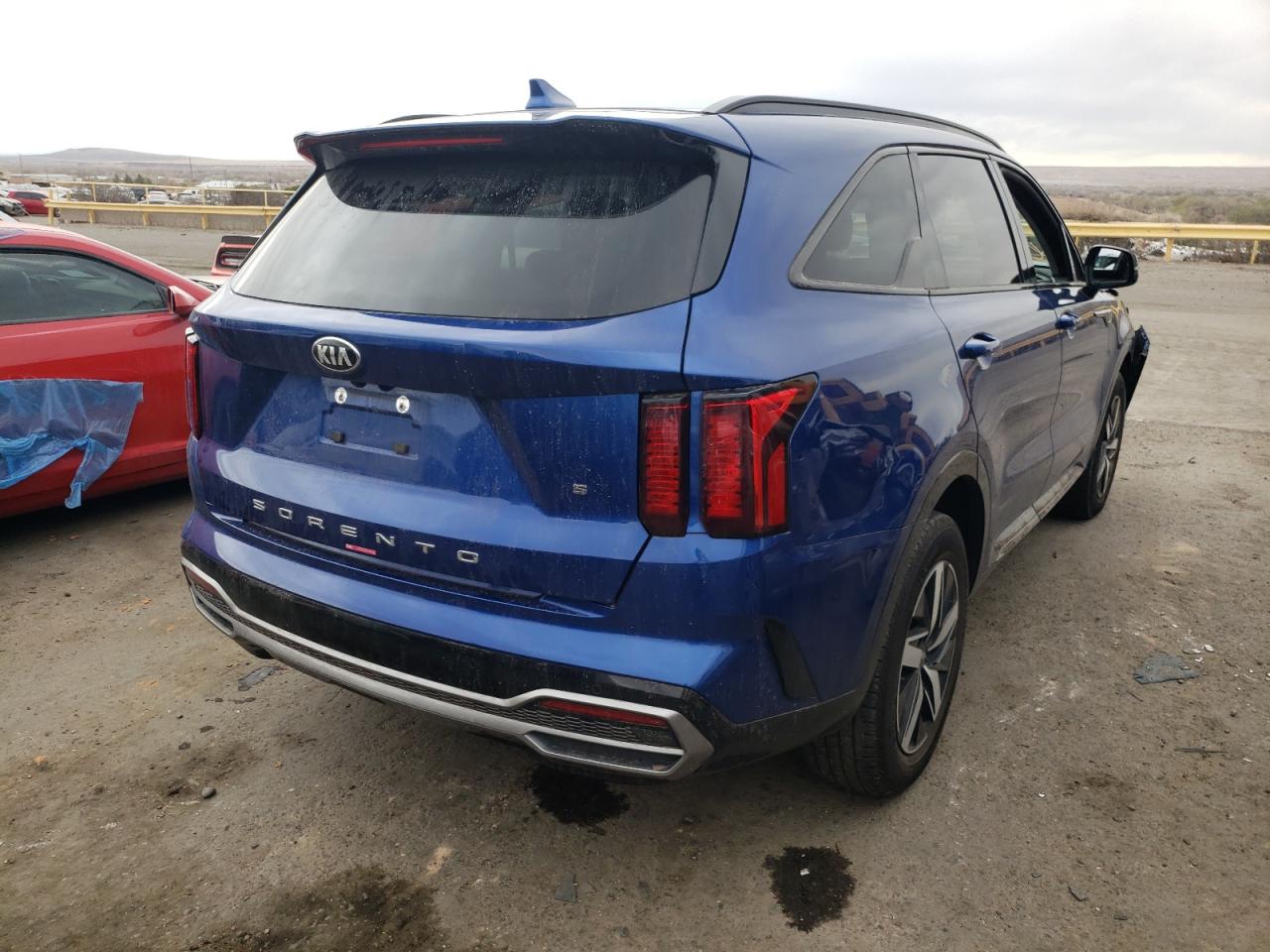 Photo 4 from auction – 2021 KIA SORENTO S with VIN 5XYRL4LC7MG009113