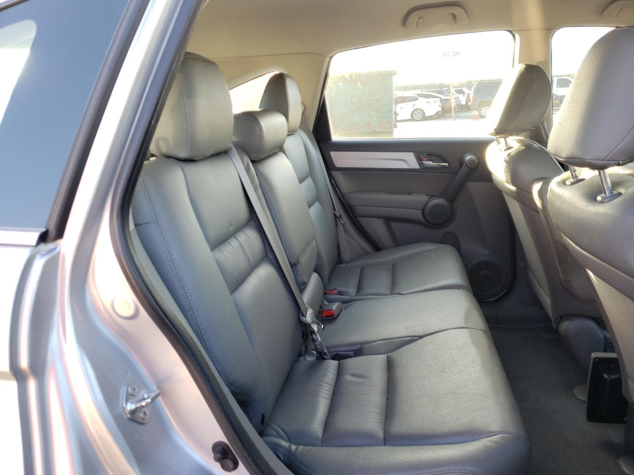 Photo 6 from auction – 2011 HONDA CR-V LX with VIN 5J6RE4H33BL028370