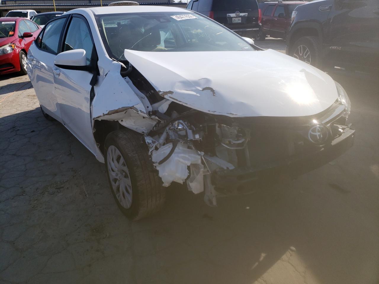 Photo 1 from auction – 2018 TOYOTA COROLLA L with VIN 5YFBURHE8JP826619