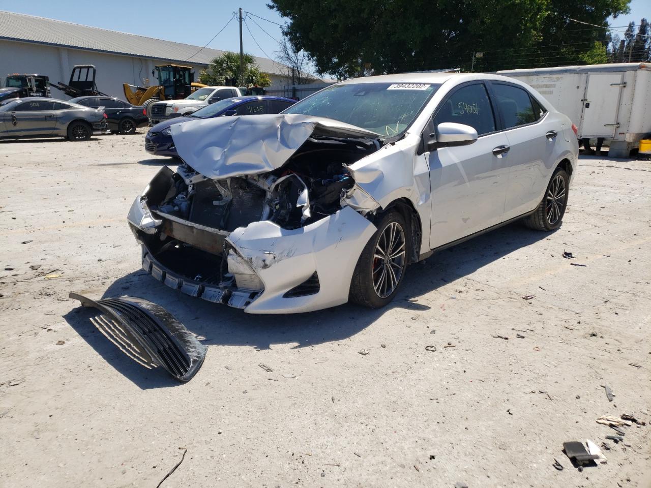 Photo 2 from auction – 2017 TOYOTA COROLLA L with VIN 5YFBURHE0HP732132