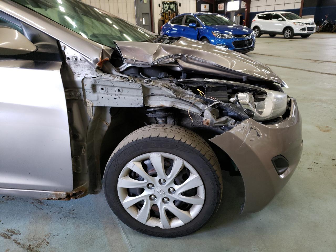 Photo 9 from auction – 2012 HYUNDAI ELANTRA GL with VIN 5NPDH4AE1CH067676
