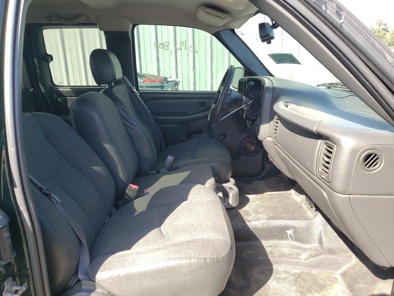 Zdjęcie 5 z aukcji – 2004 GMC NEW SIERRA z VIN 2GTEC19T141278738