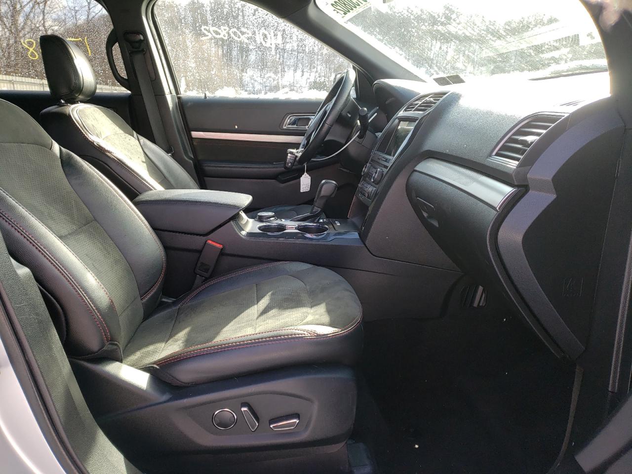 Photo 5 from auction – 2018 FORD EXPLORER X with VIN 1FM5K8D87JGA74888