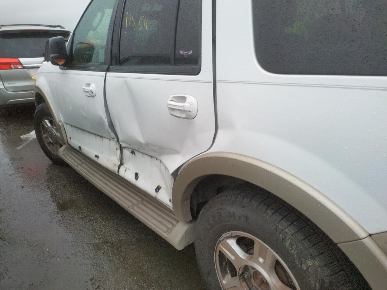 Photo 9 from auction – 2005 FORD EXPEDITION with VIN 1FMFU18565LA16984