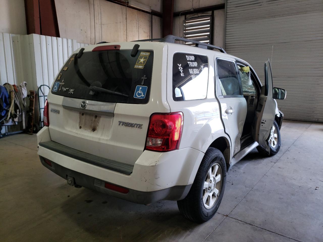 Photo 4 from auction – 2008 MAZDA TRIBUTE S with VIN 4F2CZ06178KM06313